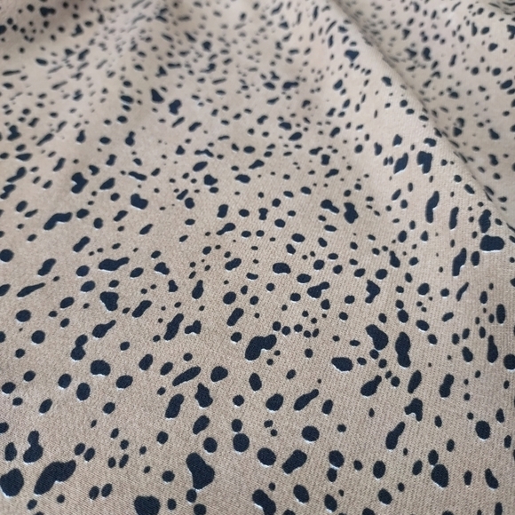 Shein Women's Black Brown Animal Print V-Neck Top Blouse Sz 1XL - Picture 9 of 11